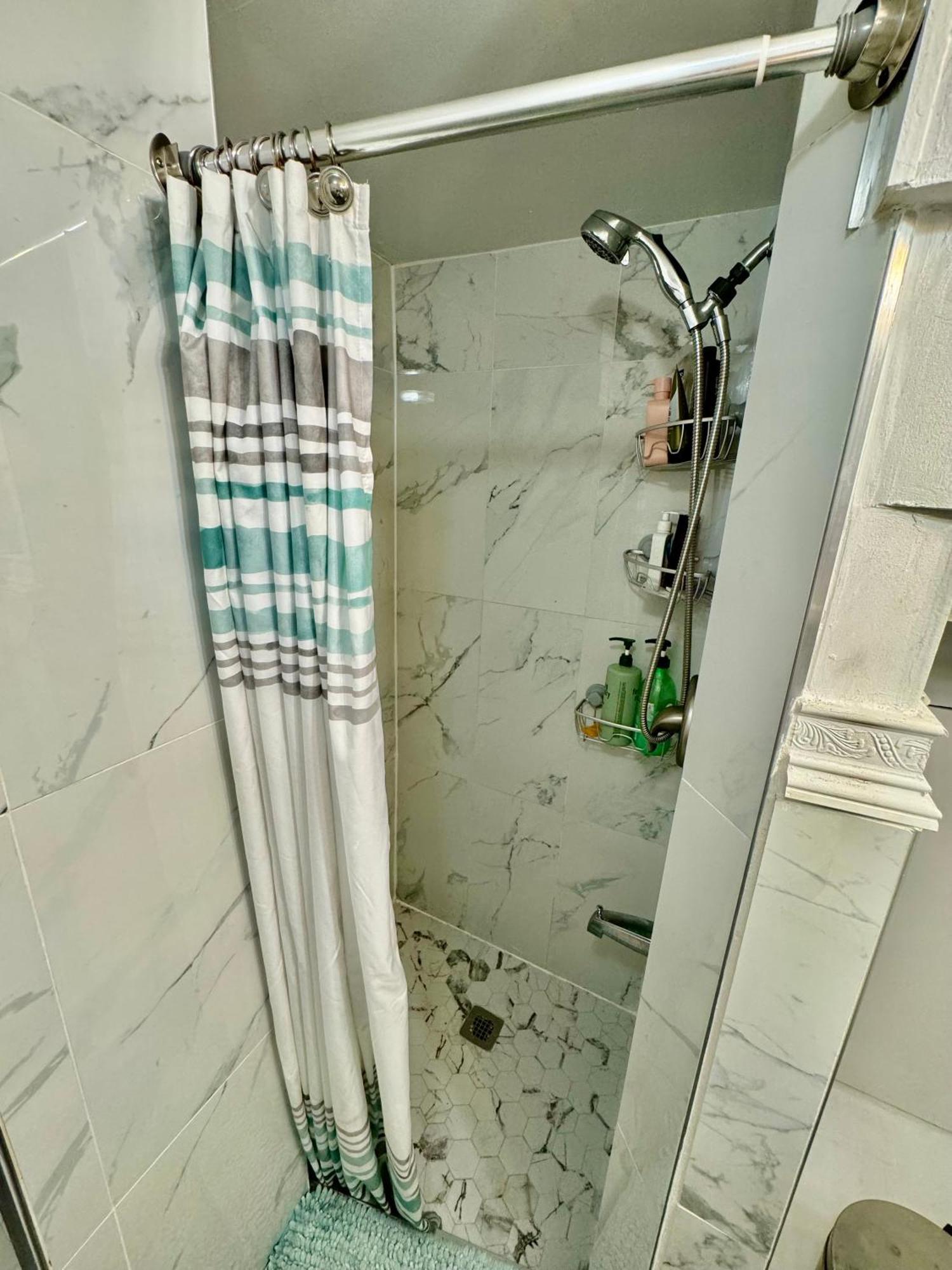 Cozy Private Room With Shared Bathroom On The 1St Floor - Conveniently Located Near Seatac Airport And Downtown Seattle Eksteriør billede