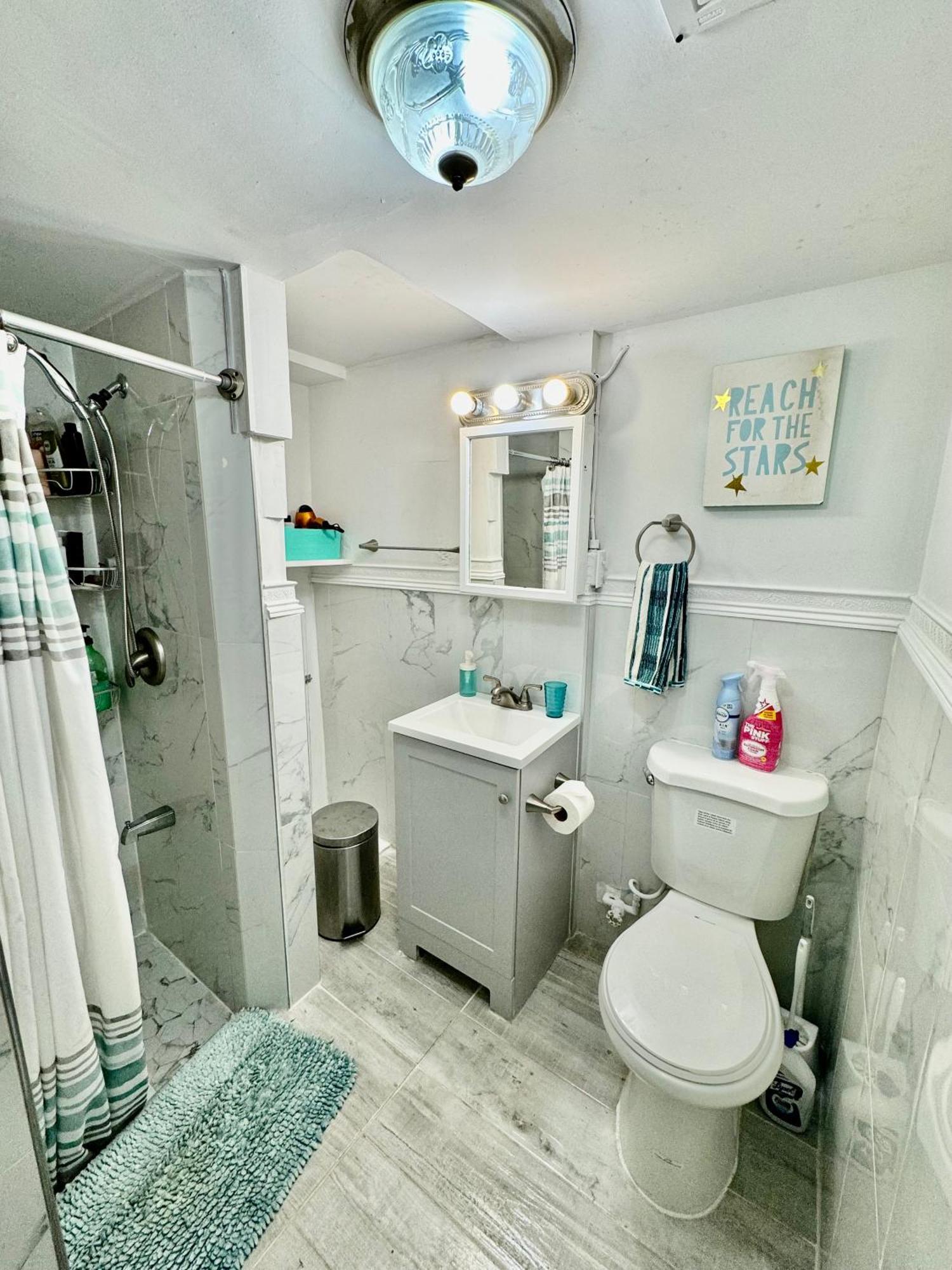 Cozy Private Room With Shared Bathroom On The 1St Floor - Conveniently Located Near Seatac Airport And Downtown Seattle Eksteriør billede